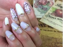 Nail salon Tiary