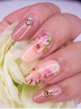 Nail　salon　by　Concept