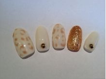 lien Nail