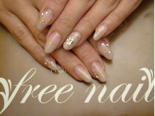 free　nail　梅田店