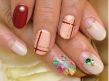 nail salon Adite