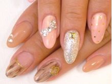 nail salon Adite
