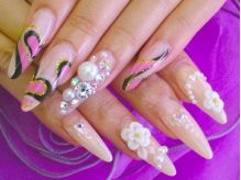 nail space one