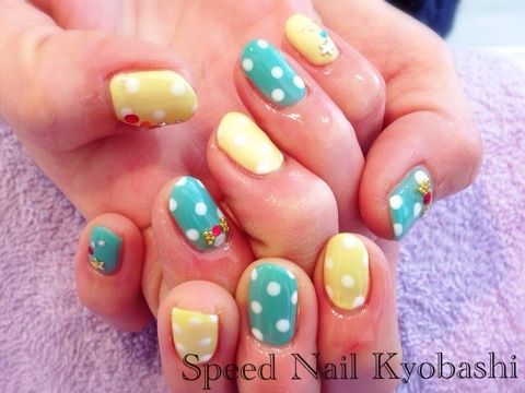 ミントグリーン×イエローの水玉ドット×小花
