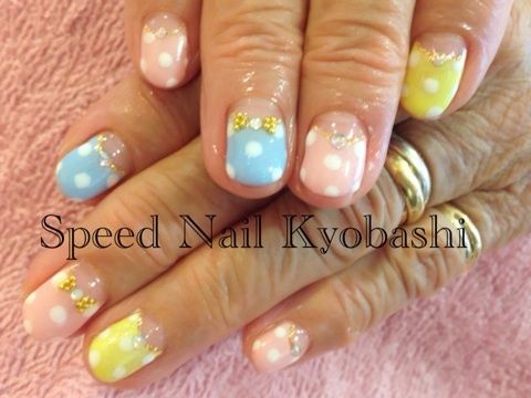 パステルブルー×イエローのドット×リボンのアクセント