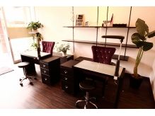 Beauty　Salon　nail　Ron