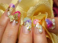 クリアの押し花ネイル×パールと蝶モチーフ
