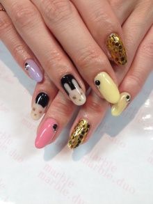ブラック×イエローの色違いミックス×ゴールドホイル