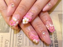 nail salon　Coffret 心斎橋　【コフレ】