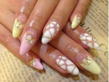 nail salon　Coffret 心斎橋　【コフレ】