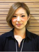 ネイリスト　岩室 茜