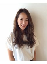 ネイリスト　家門 杏奈