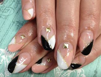 ネイルサロン