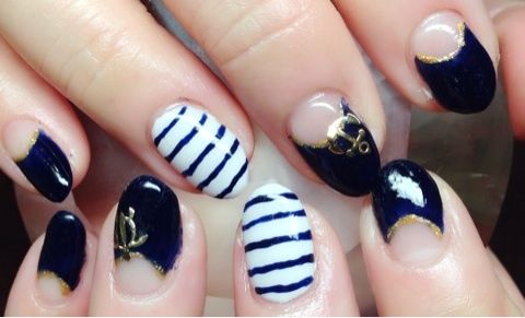 NAIL SALON DRESS