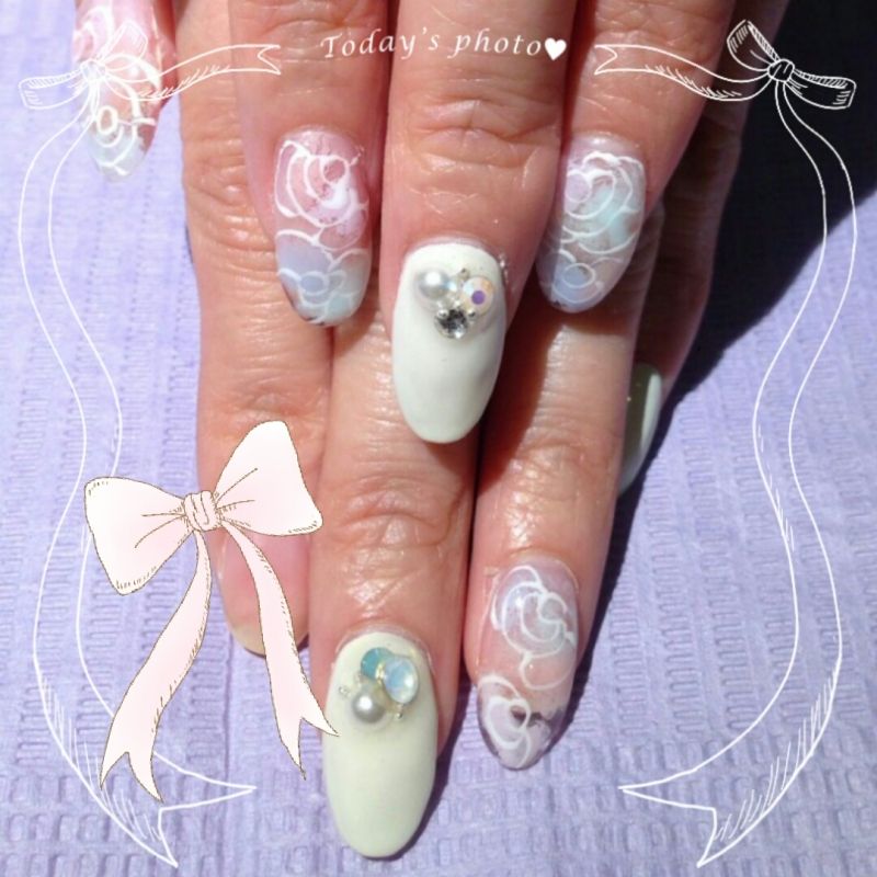 Fleurs Nail