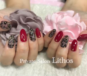 シースルーフラワーネイル