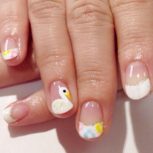 アヒルちゃんフレンチネイル