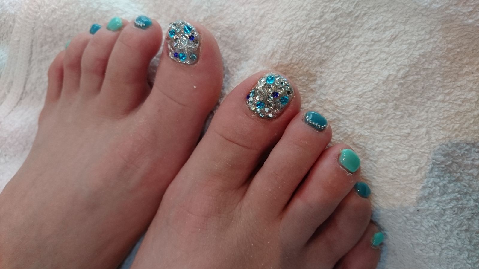 T★Gnail