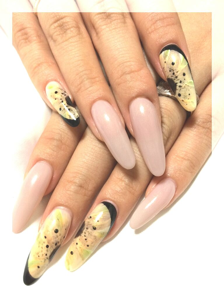 ネイルサロン
