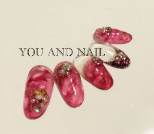 レッド琥珀ネイル