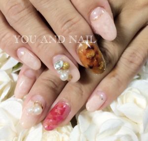 琥珀ネイル