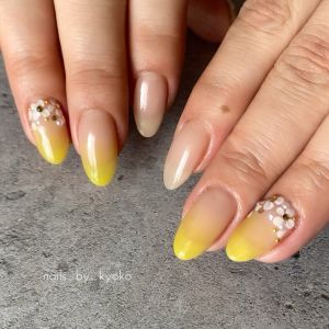 フラワーネイル