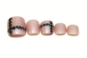 ピンクベージュのフット用チップ×白黒ステッチライン