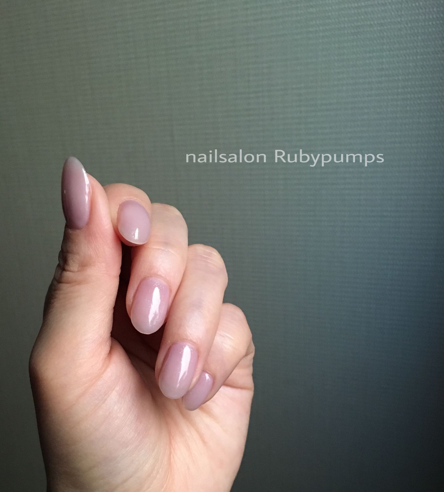 爪育nailsalon Rubypumps（ルビーパンプス）