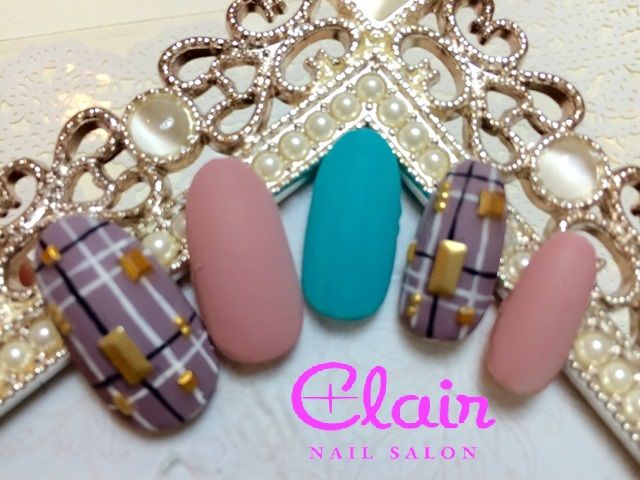 Nail's Clair