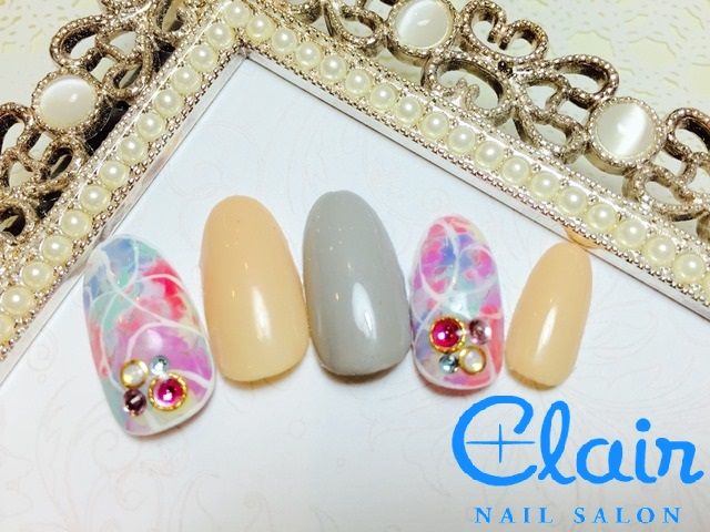 Nail's Clair