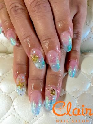涼しげクリアブルーネイル