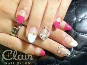 まっすぐフレンチネイル
