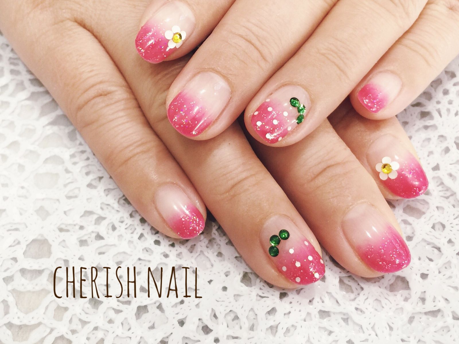 いちごネイル ネイルサロン Cherish Nailのネイルカタログ