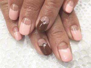 シンプル逆フレンチネイル