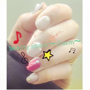ガーリーネイル
