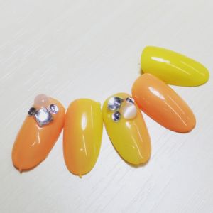 縦グラデ－ションネイル