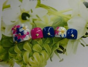 ビビットカラーお花ネイル（フット）