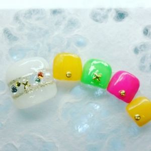 ビタミンカラーフットネイル