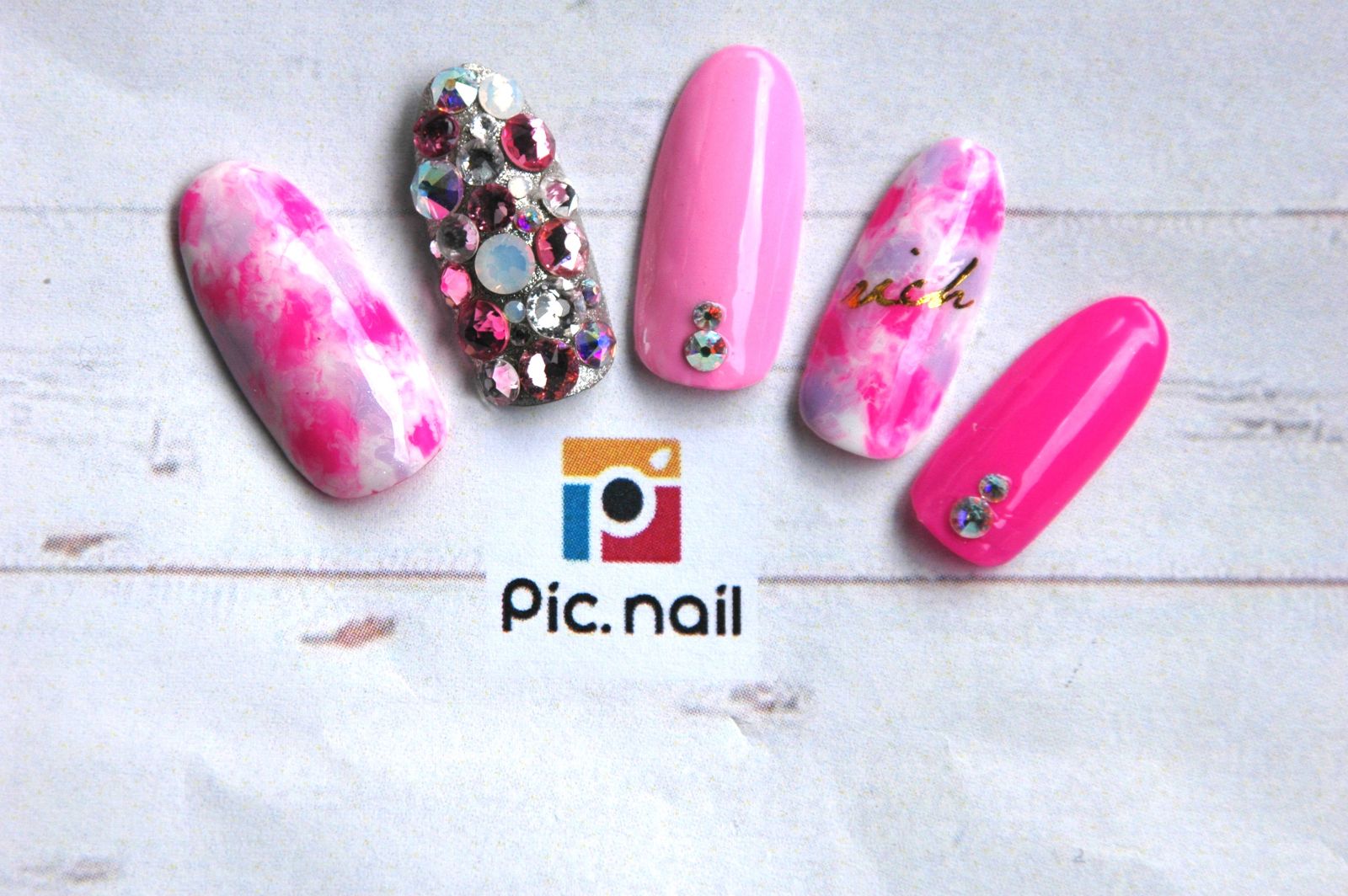 Pic.nail（ピクネイル）