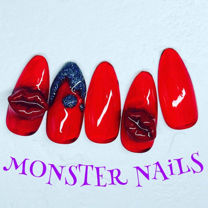 MONSTER NAiLS