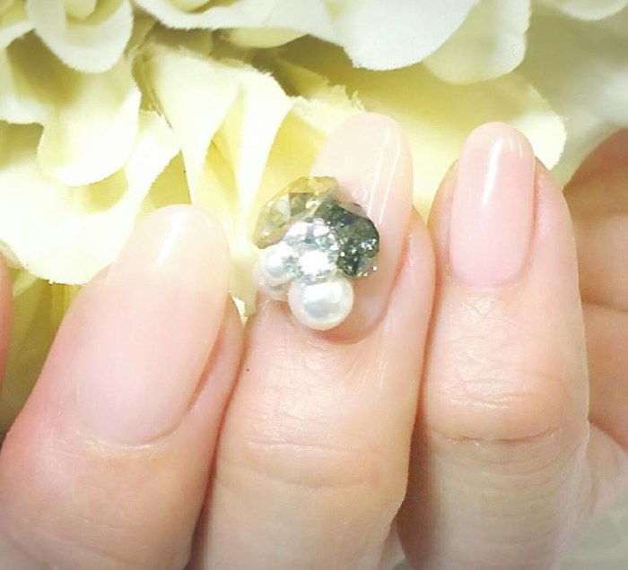 aphloadia nail