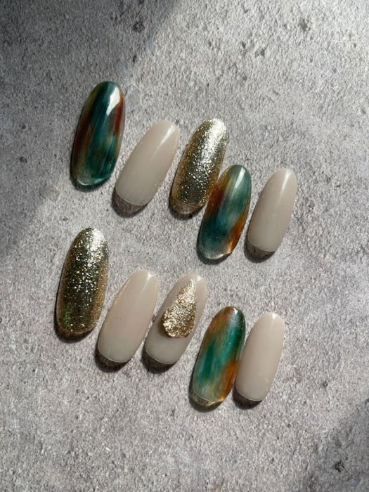 nail & eyelash Famille 新宿西口店