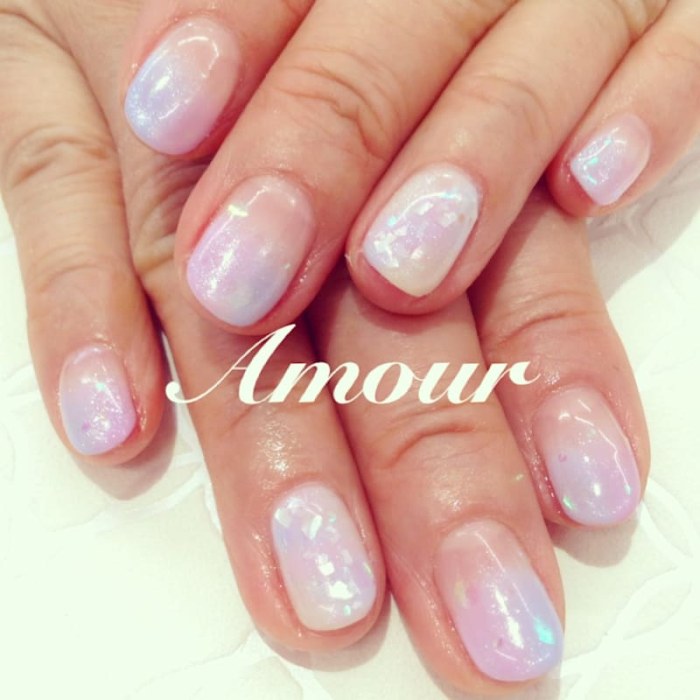 ネイルサロンＡｍｏｕｒ 田町