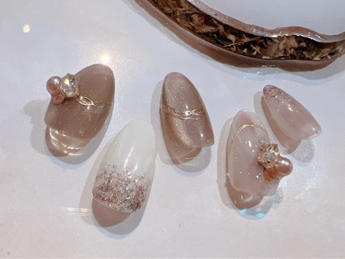 Nail & Eyelash T'sティーズ 品川本店