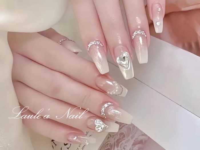 Laule'a Nail 新宿