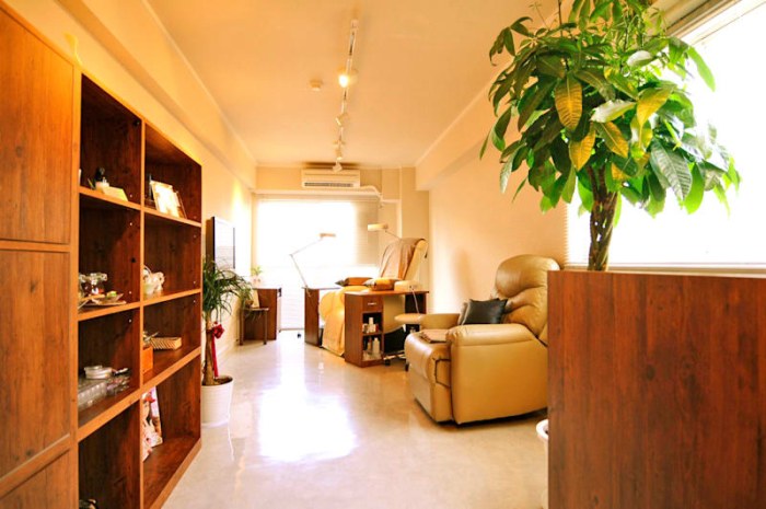 NAIL SALON AMULE