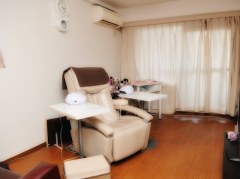 Nail & Foot J-ark