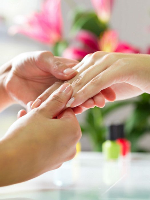 ネイルケア専門店 Shine Nail 新宿西口店
