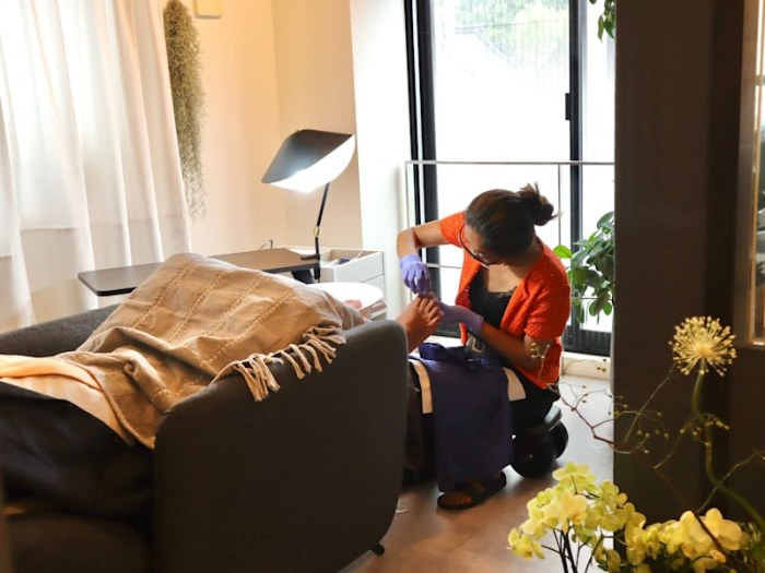HUDSON STUDIO ny style nail spa