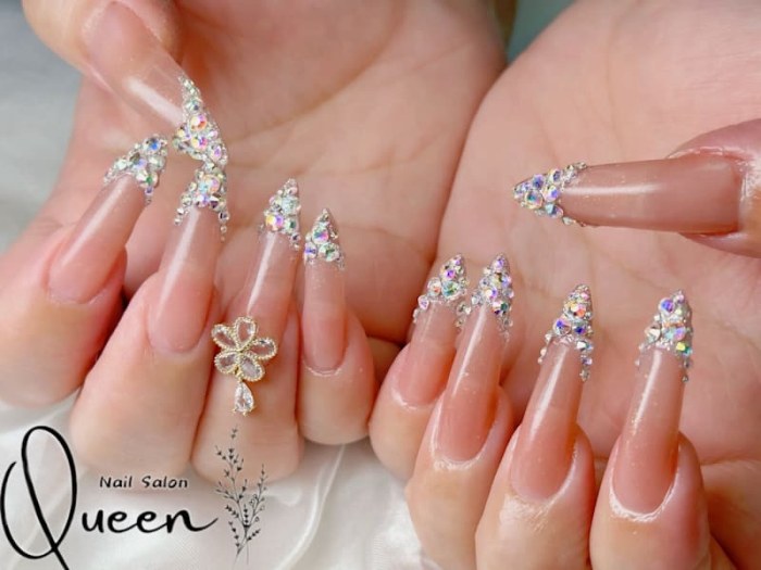 Nailsalon Queen【ネイルサロンクイーン】